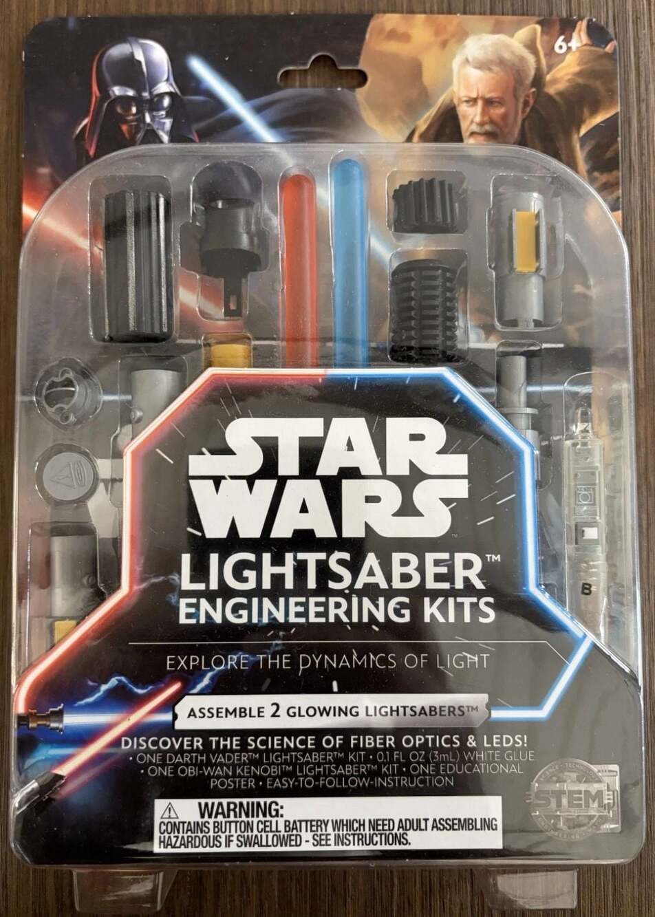 Star Wars Lightsaber Engineering Kits - Build 2 Glowing Lightsabers (Darth Vader